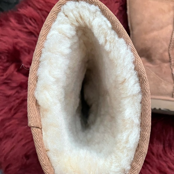 UGG Khaki boots - Picture 2 of 5